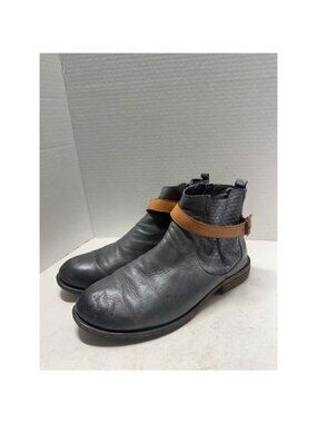 Roamers Grey Leather Honeycomb Textured Buckle Strap Ankle Boots Size 40 9